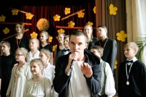 Ulda Marhileviča koncerts "Tava sirds ir tavas mājas" Rīgas Kristīgajā vidusskolā 26.05.2016.